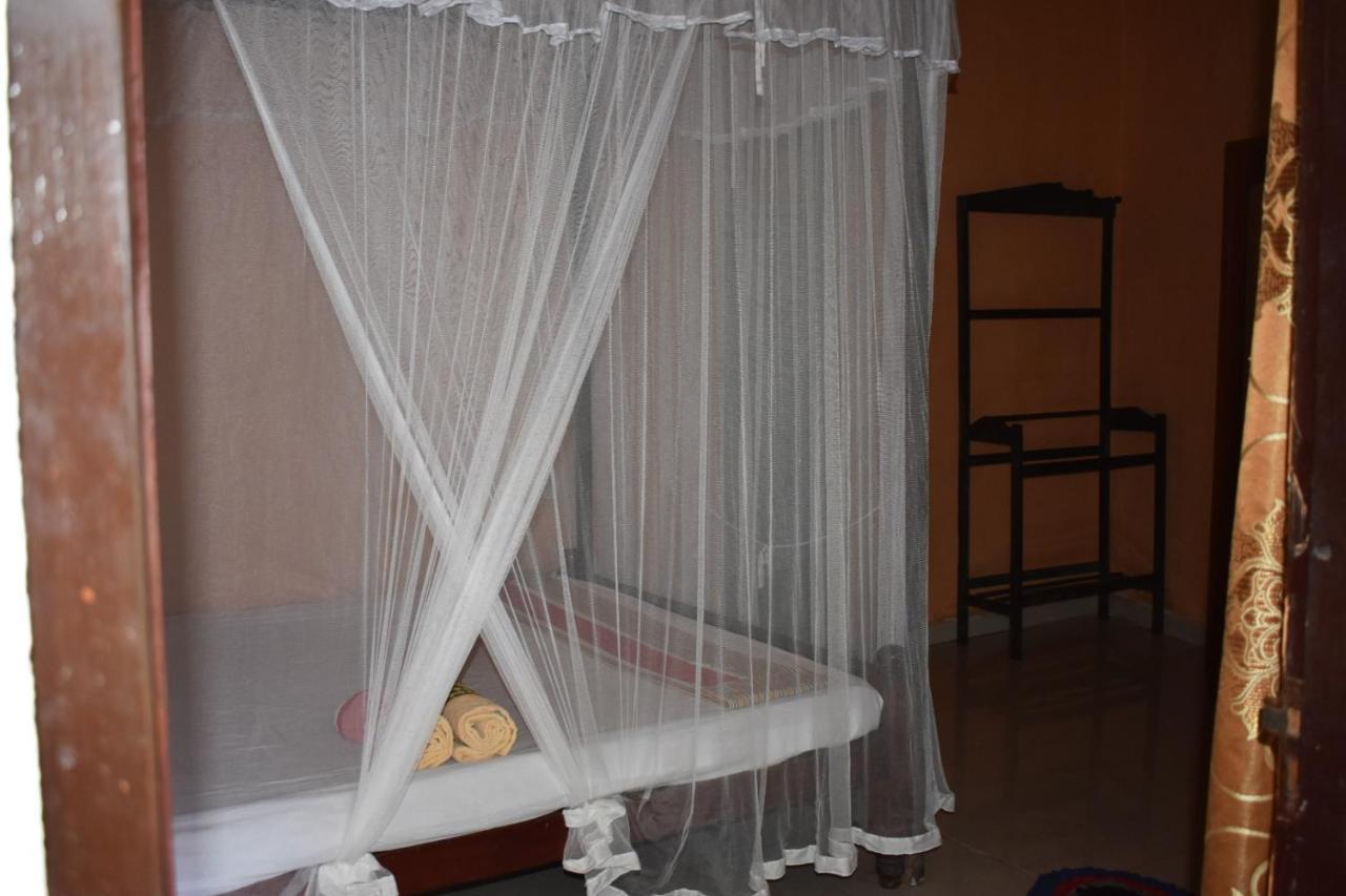 מיריסה Aroma Guest House מראה חיצוני תמונה