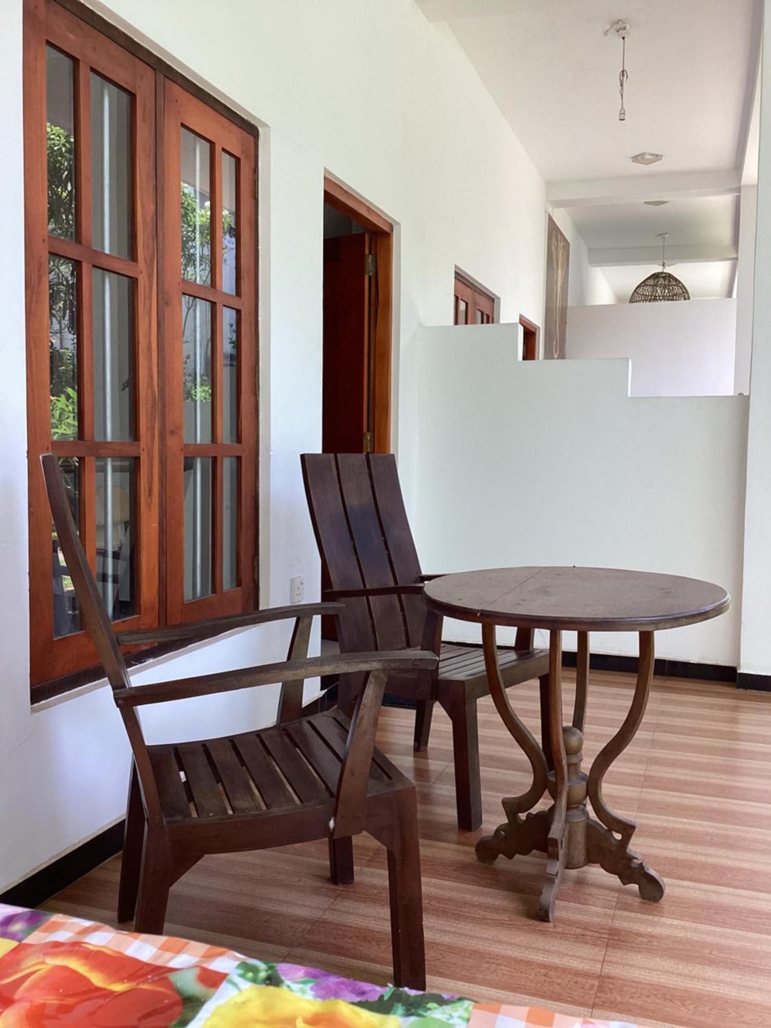 מיריסה Aroma Guest House מראה חיצוני תמונה