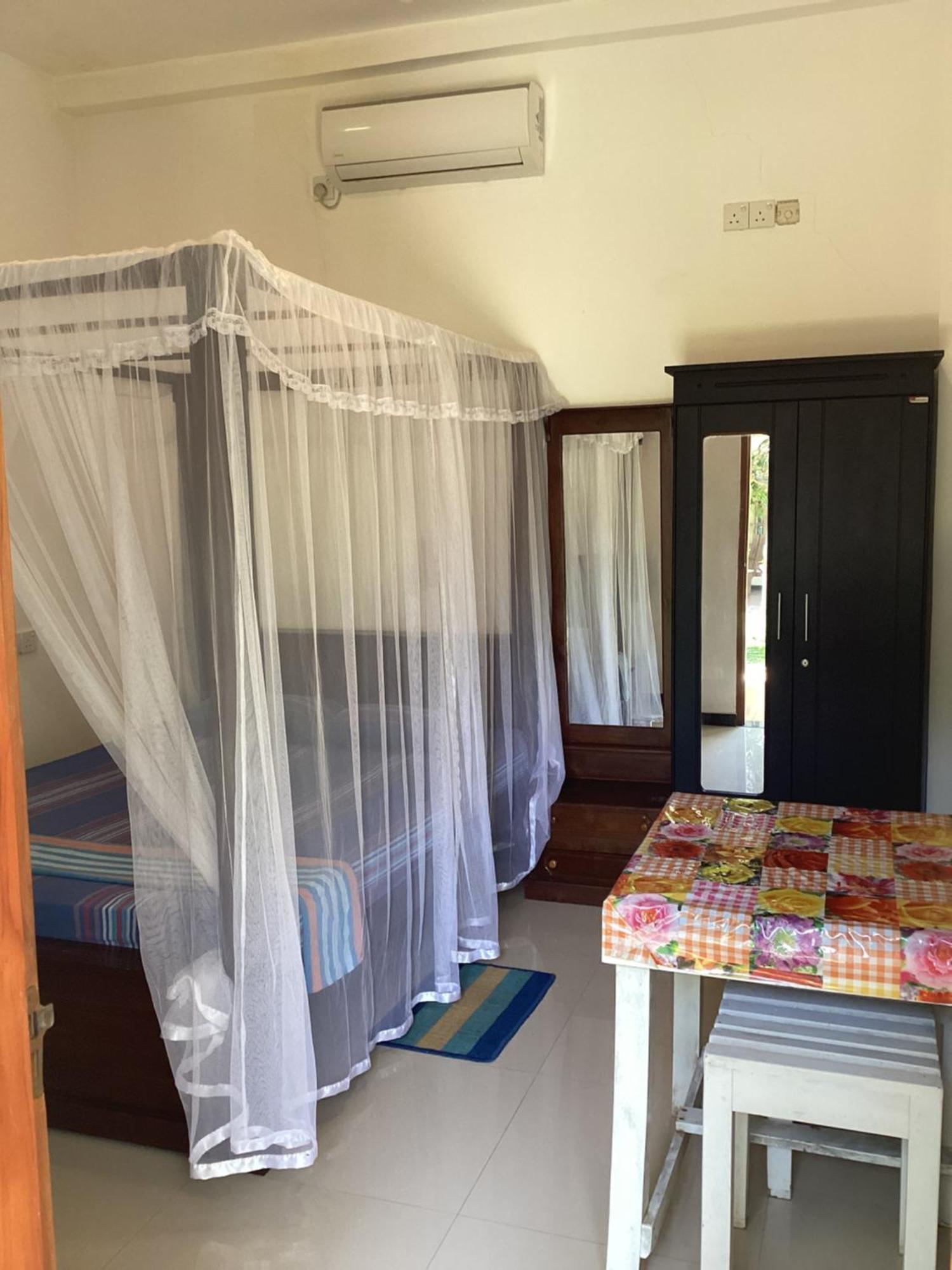 מיריסה Aroma Guest House מראה חיצוני תמונה